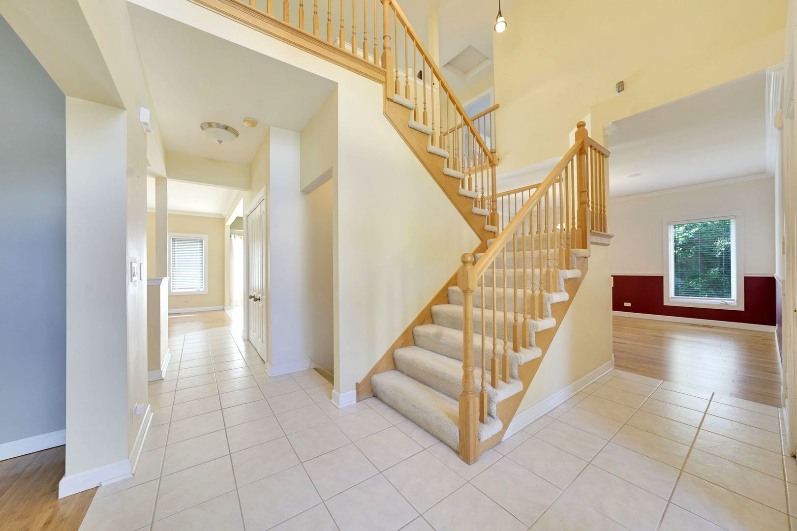 801 W Veterans Parkway, Addison, IL 60101