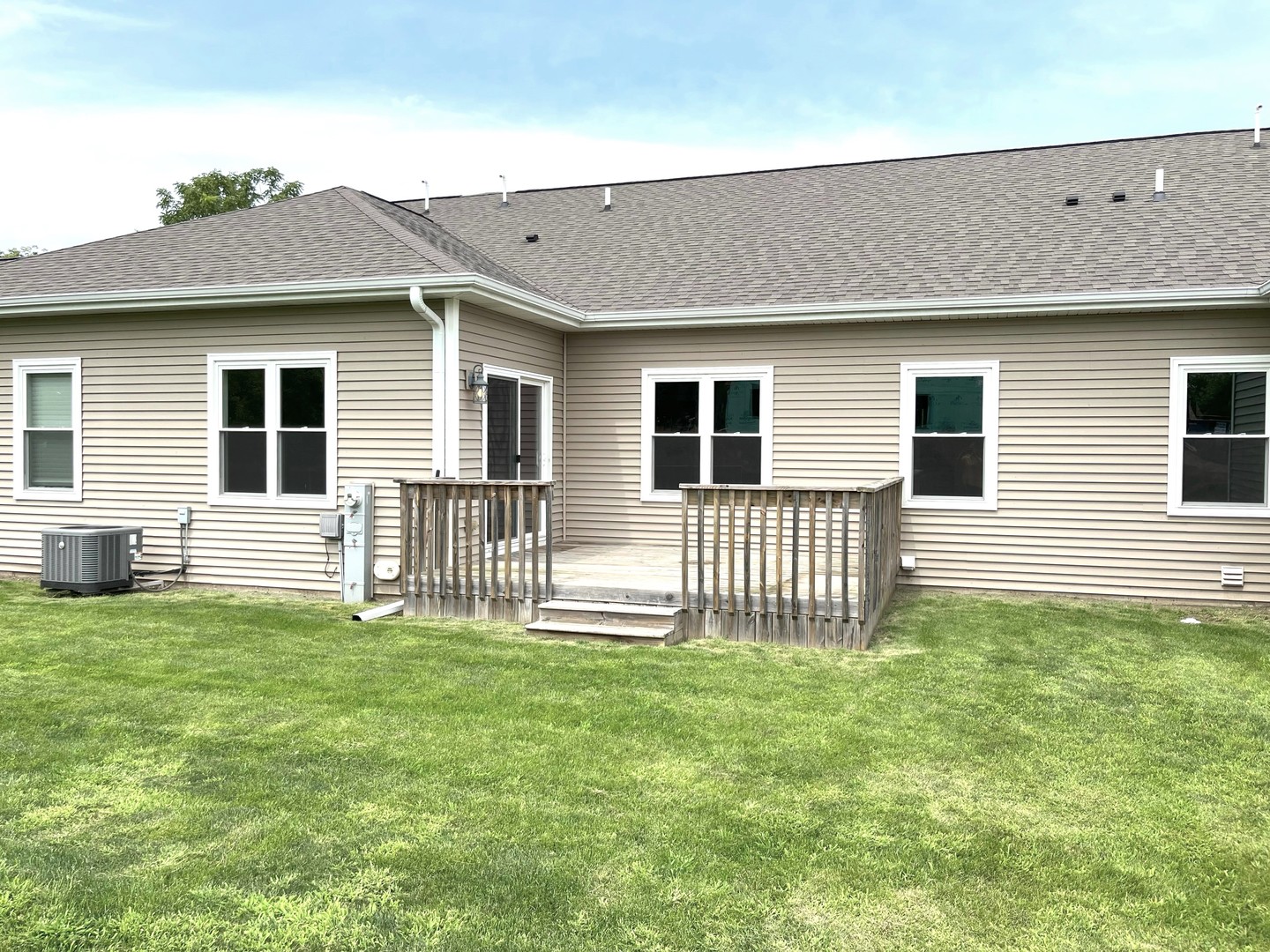 855 MEADOW Lane, Marengo, IL 60152