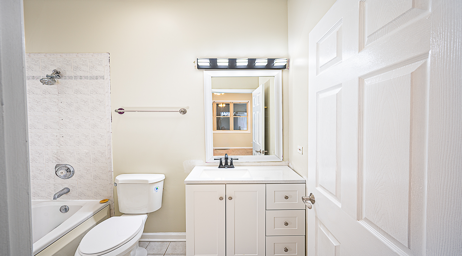 4507 S Lake Park Avenue #3S, Chicago, IL 60653