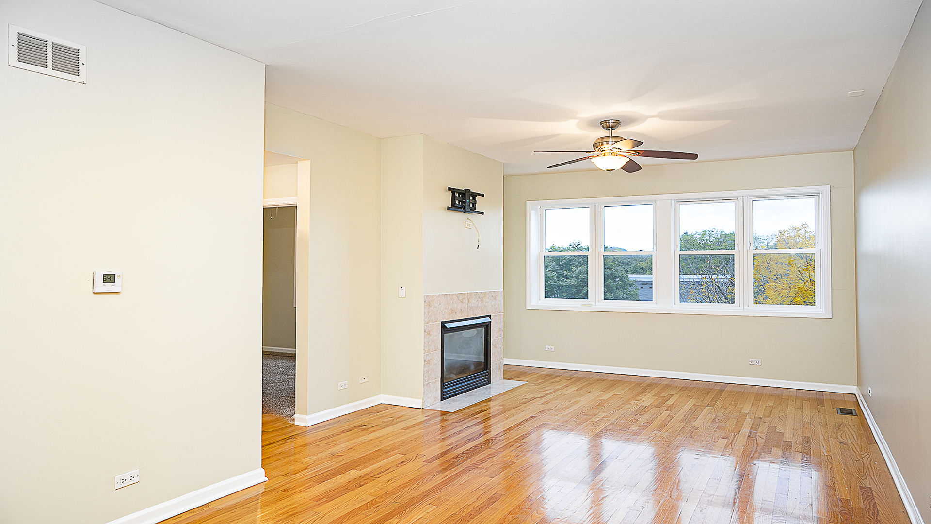 4507 S Lake Park Avenue #3S, Chicago, IL 60653