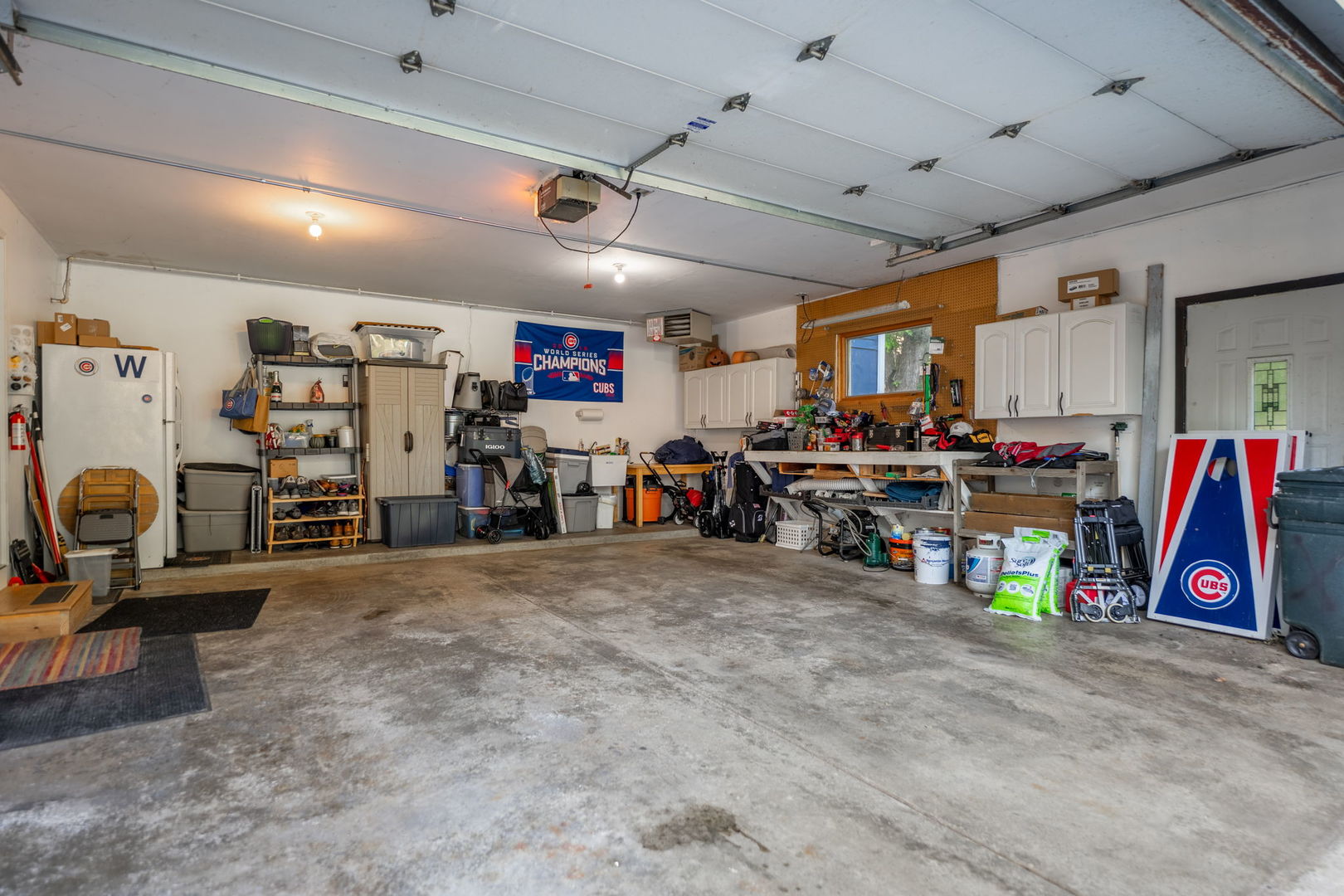 4612 W Lake Shore Drive, Wonder Lake, IL 60097