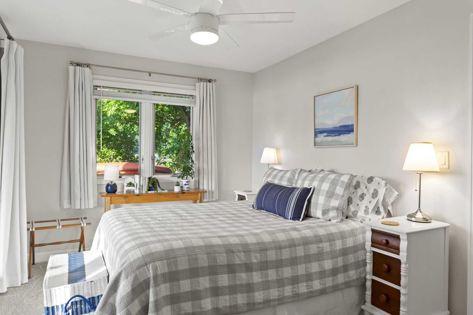 4612 W Lake Shore Drive, Wonder Lake, IL 60097