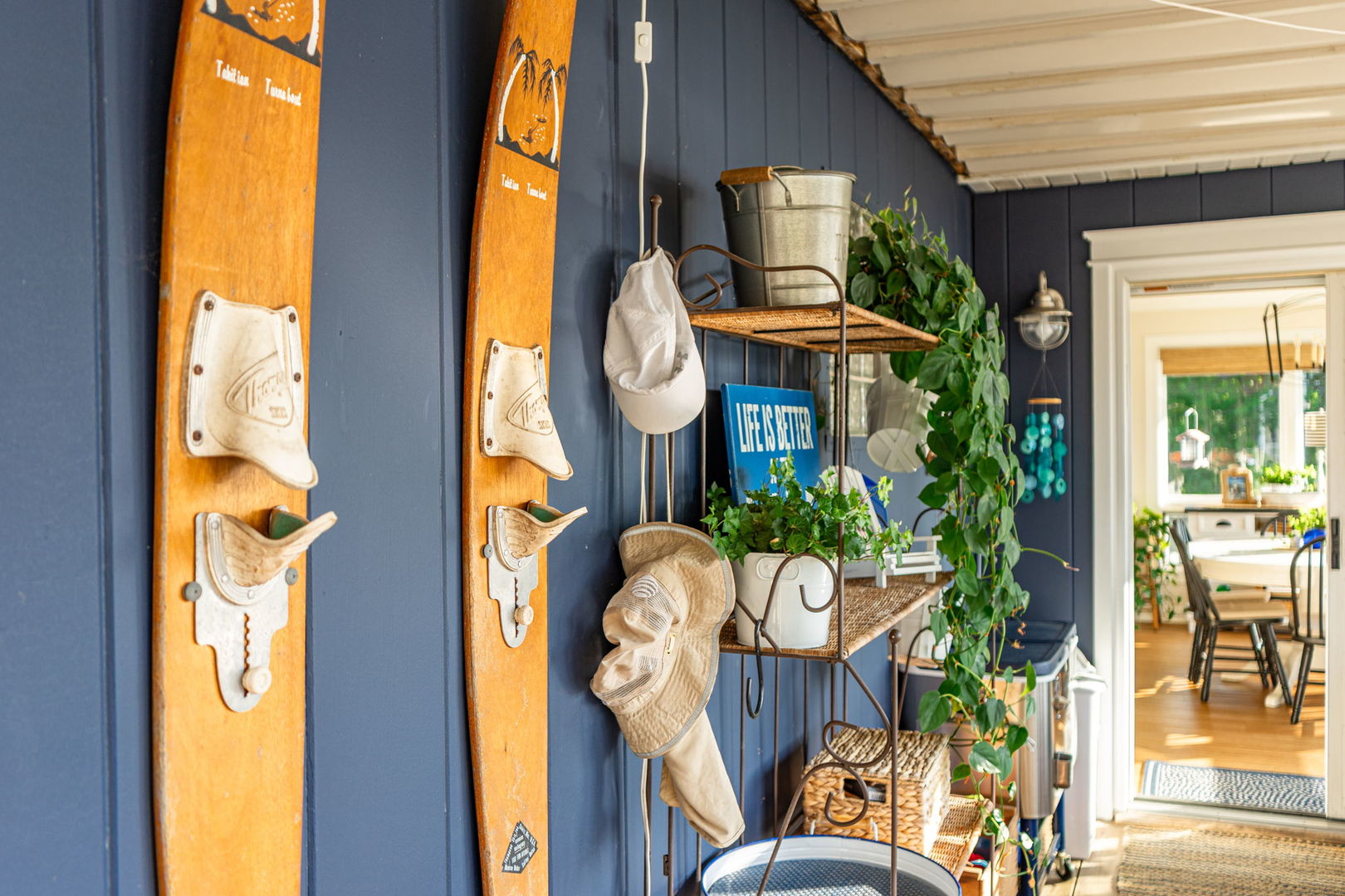 4612 W Lake Shore Drive, Wonder Lake, IL 60097