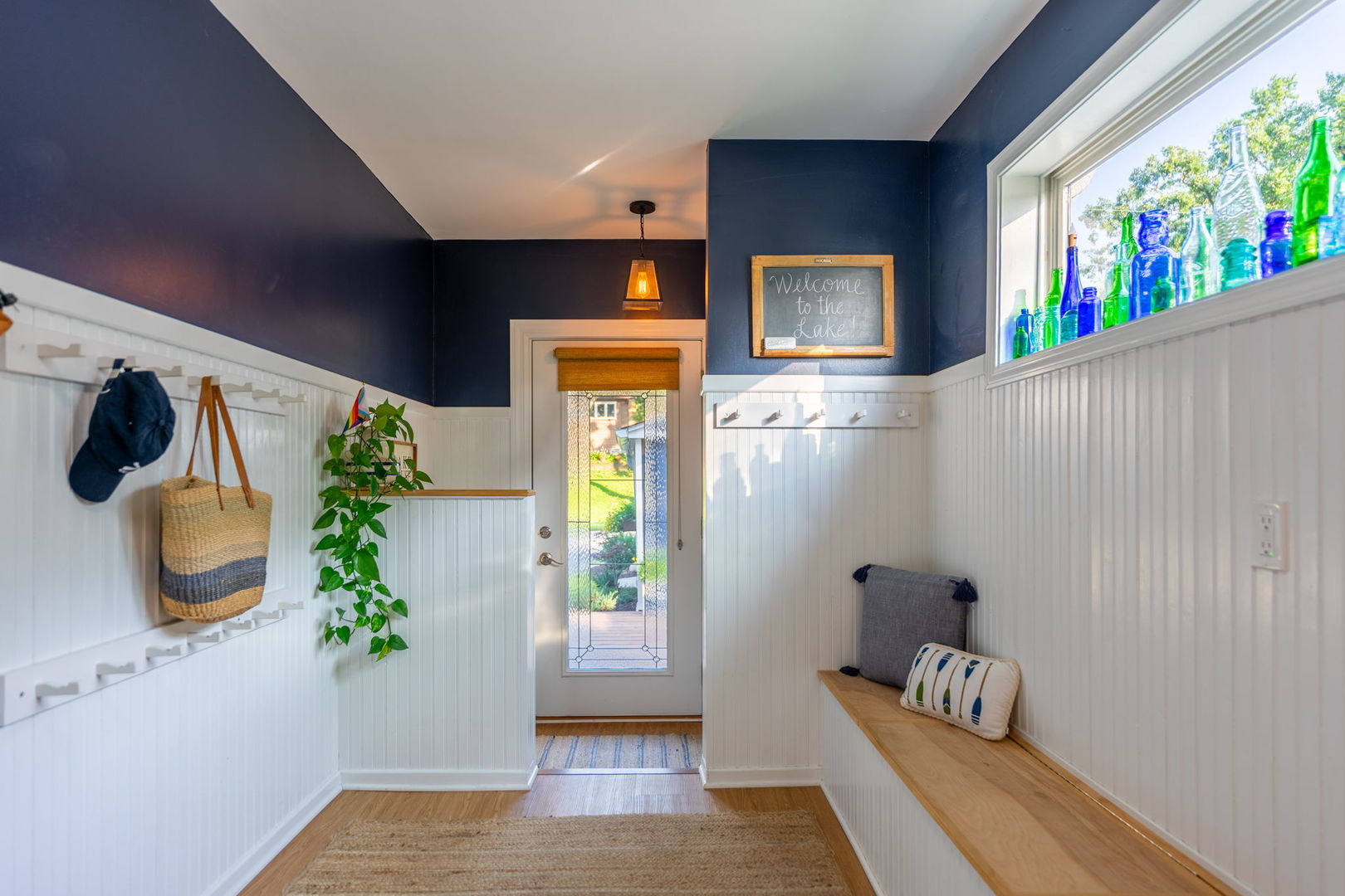 4612 W Lake Shore Drive, Wonder Lake, IL 60097