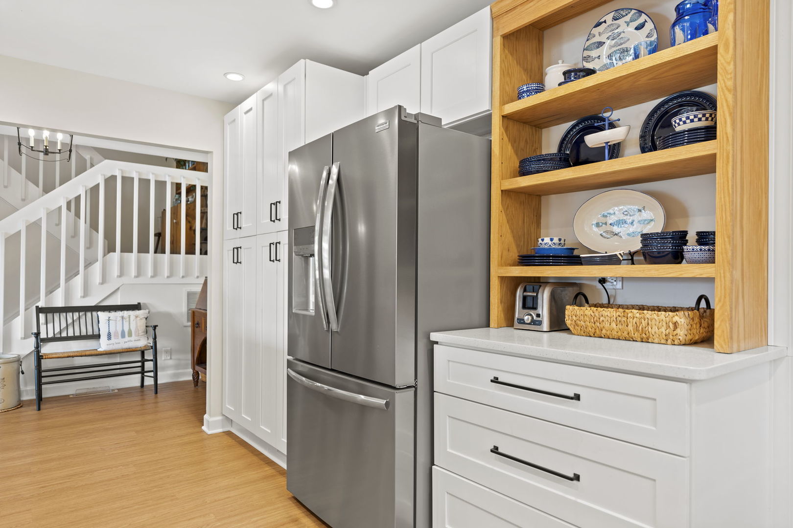 4612 W Lake Shore Drive, Wonder Lake, IL 60097