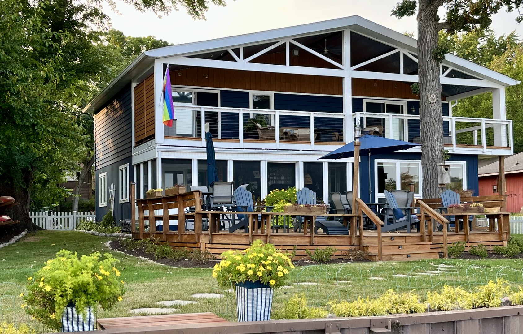 4612 W Lake Shore Drive, Wonder Lake, IL 60097