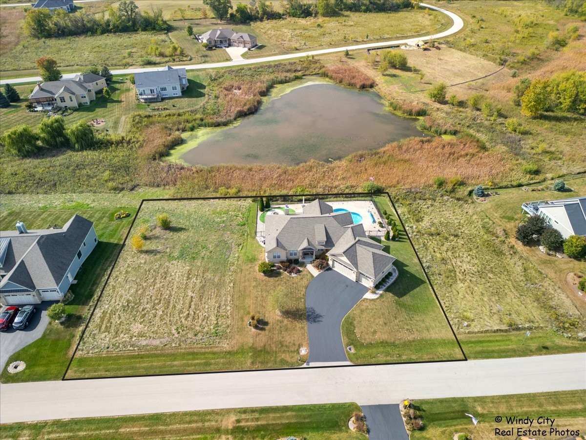 10319 Clearwater Way, Huntley, IL 60142