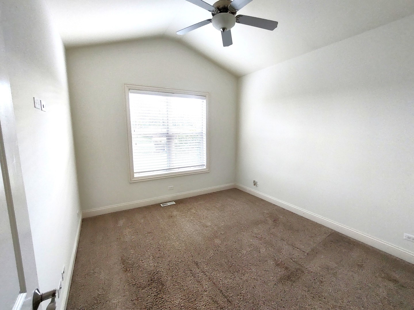 10319 Clearwater Way, Huntley, IL 60142