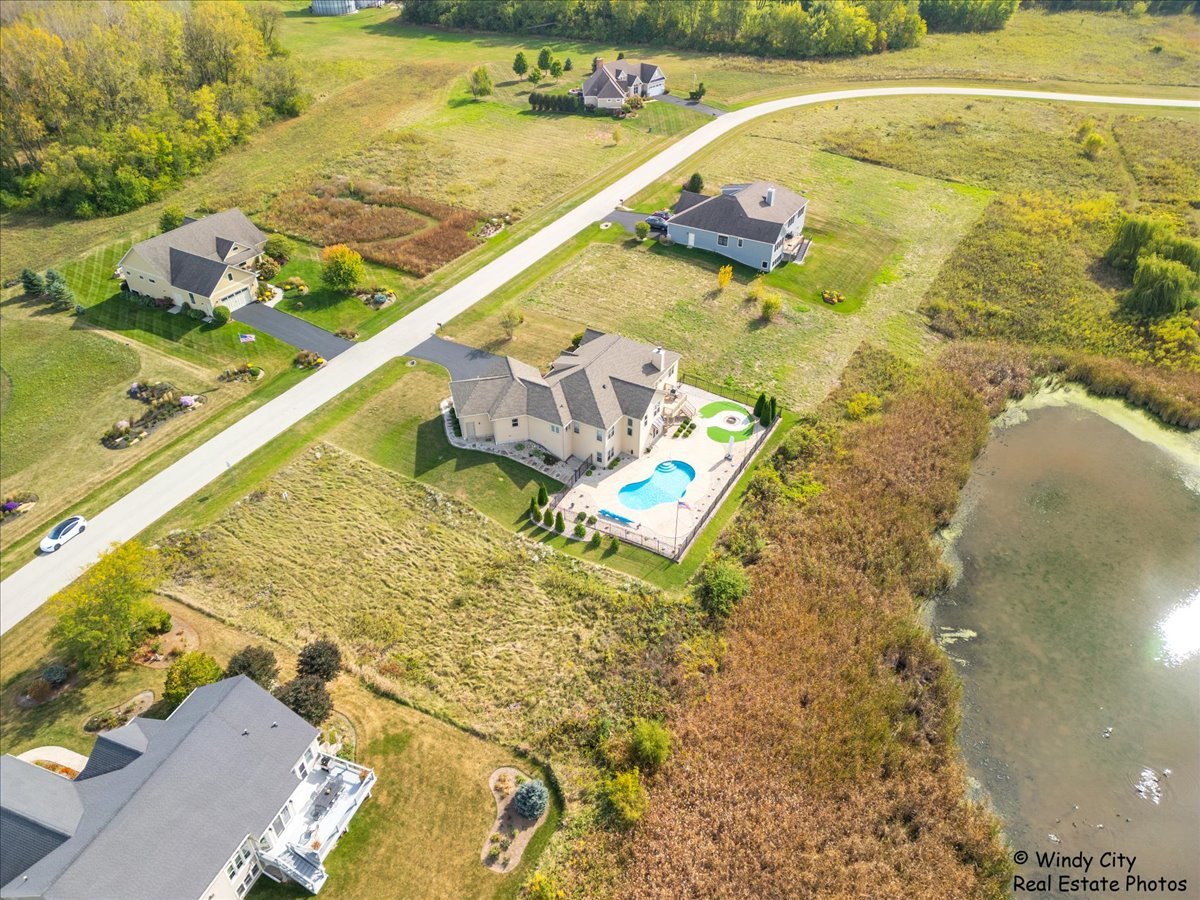 10319 Clearwater Way, Huntley, IL 60142