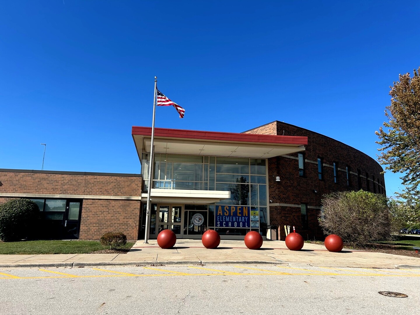 307 Albright Court, Vernon Hills, IL 60061