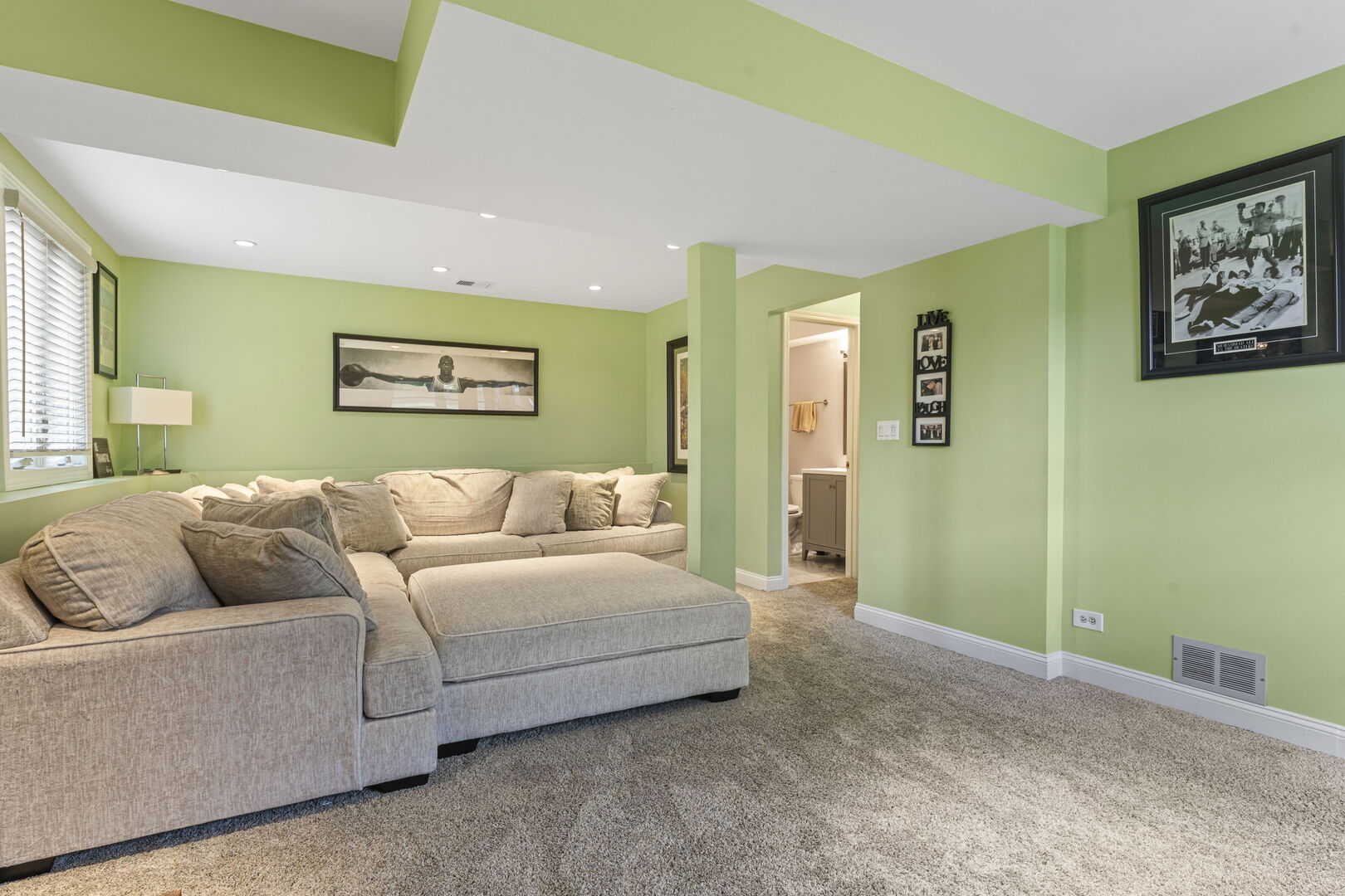 307 Albright Court, Vernon Hills, IL 60061