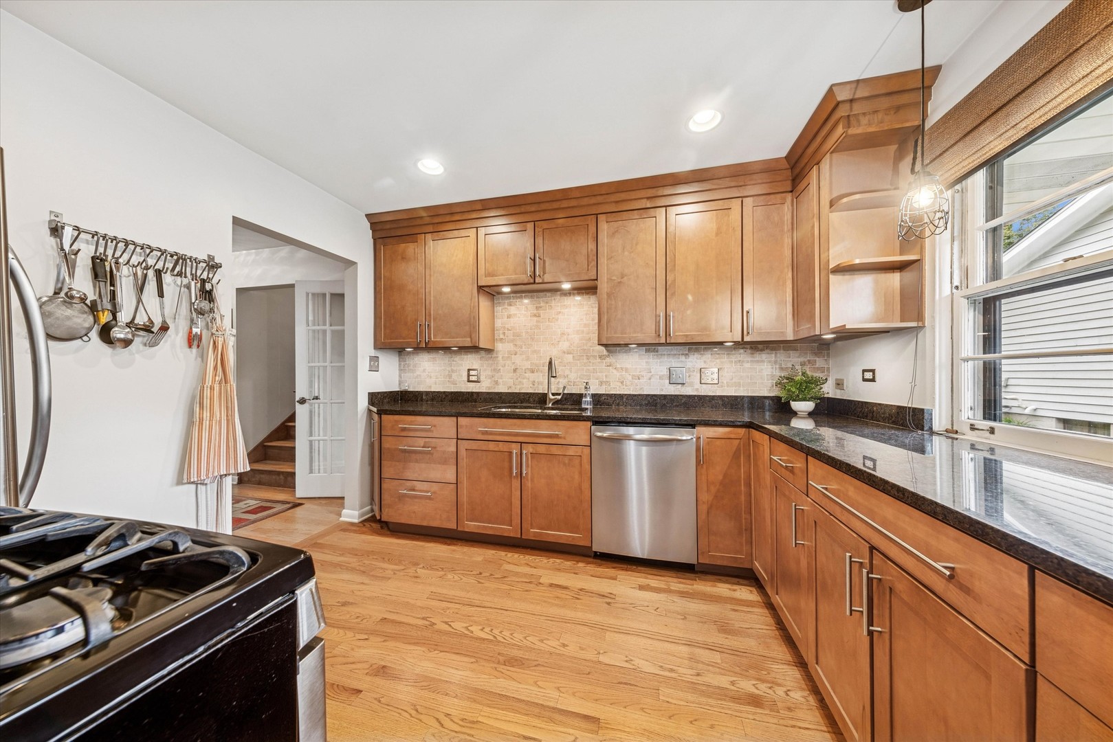 465 E Hillside Road, Naperville, IL 60540