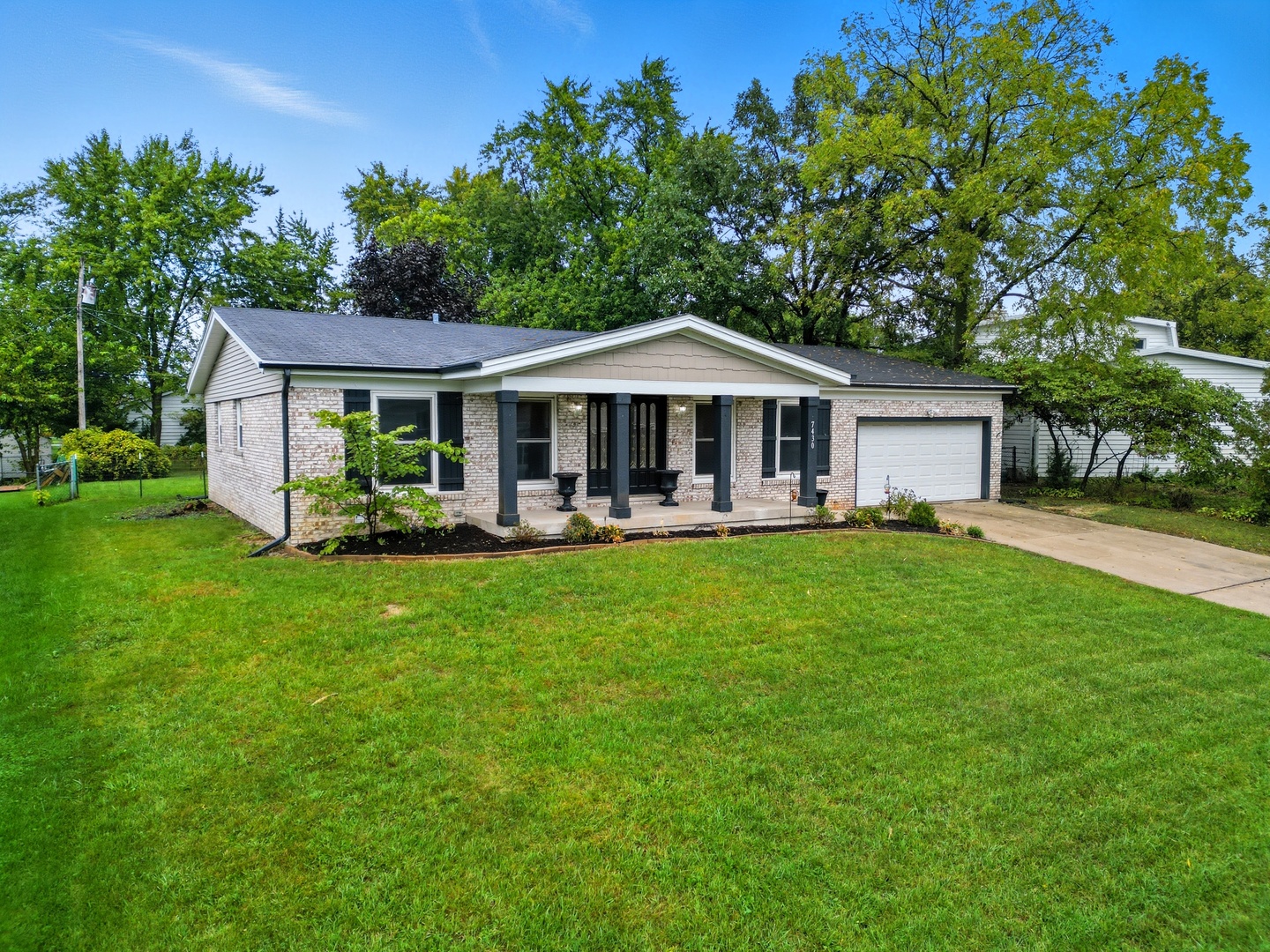 7430 W 84th Place, Crown Point, IN 46307
