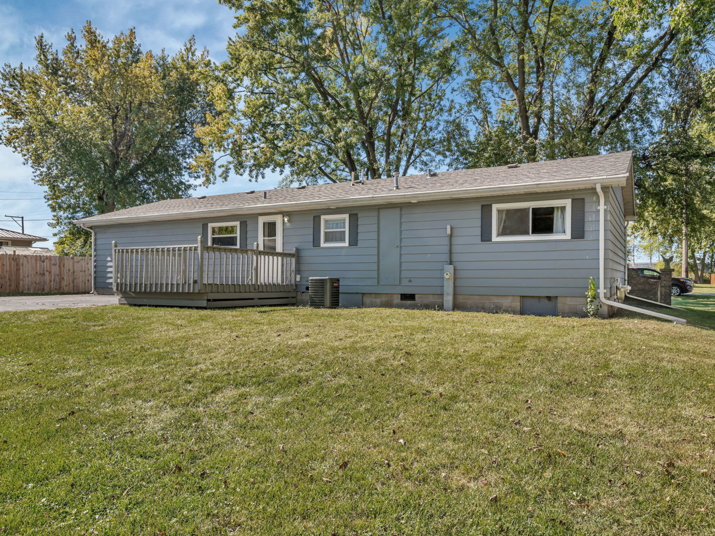 304 S EAST Street, Gardner, IL 60424