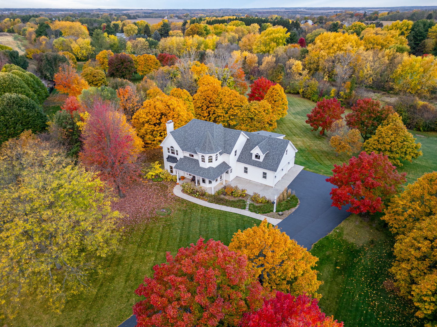 2505 Timberline Trail, Woodstock, IL 60098