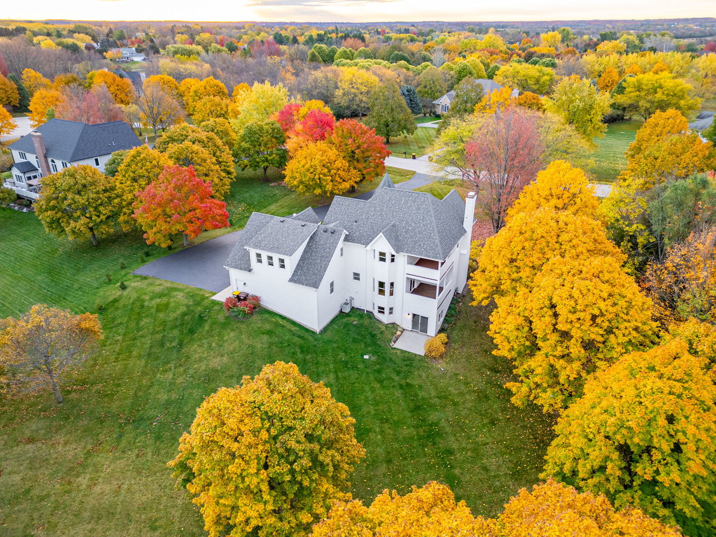 2505 Timberline Trail, Woodstock, IL 60098