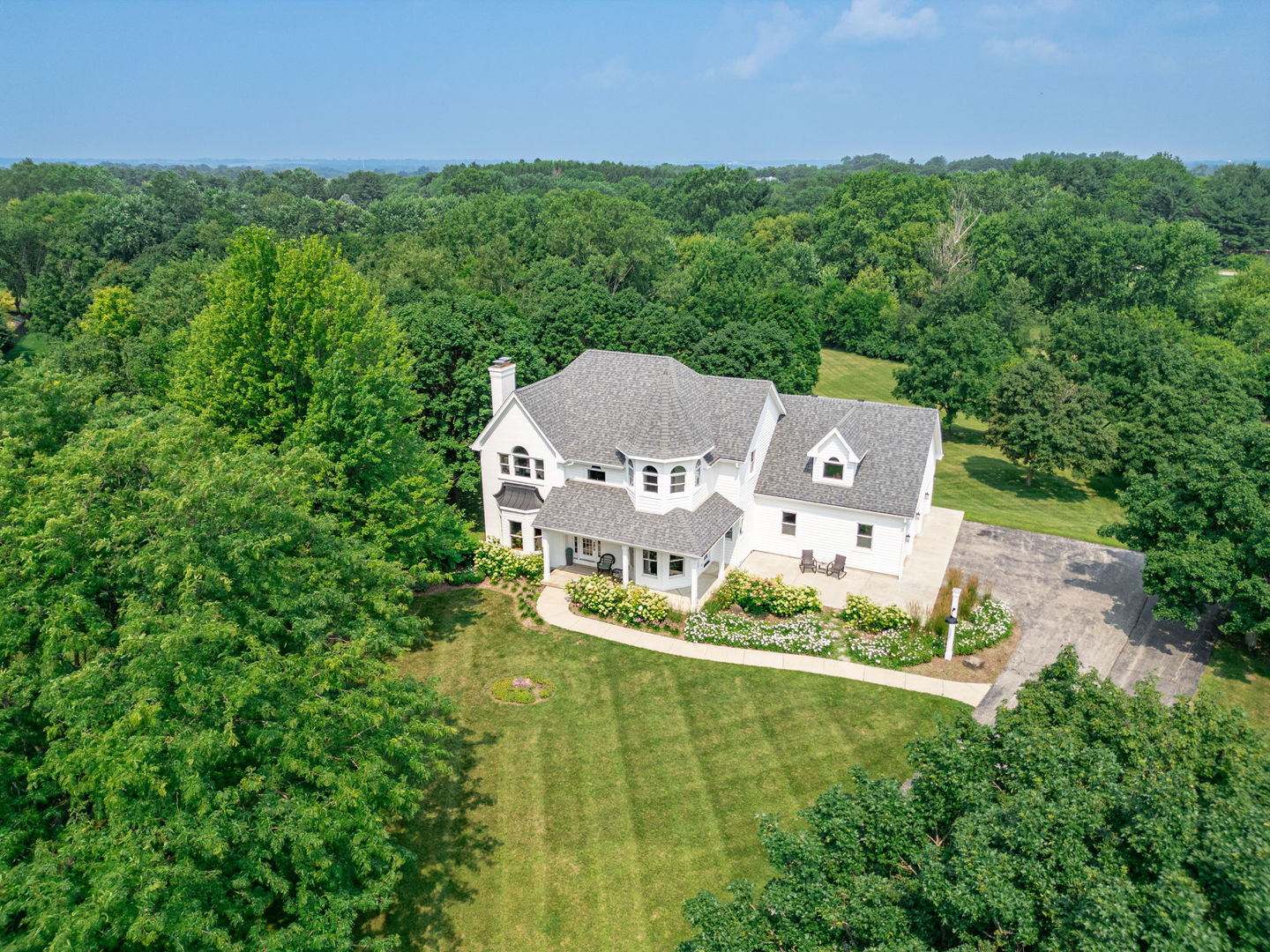 2505 Timberline Trail, Woodstock, IL 60098