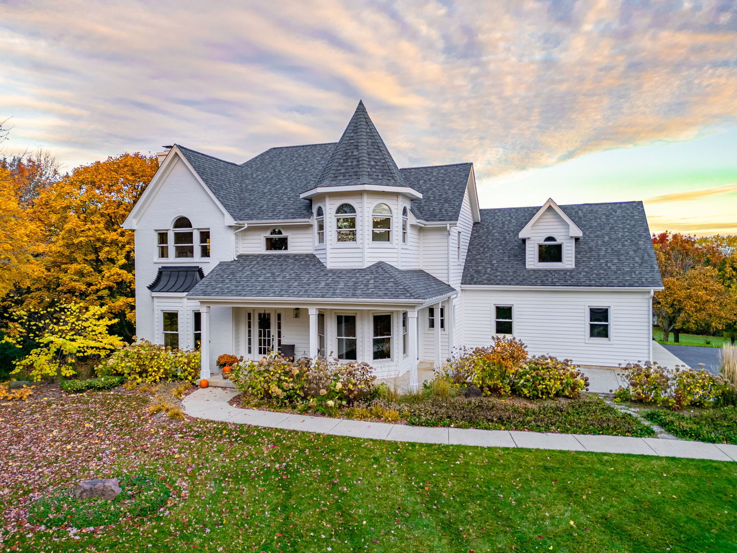 2505 Timberline Trail, Woodstock, IL 60098