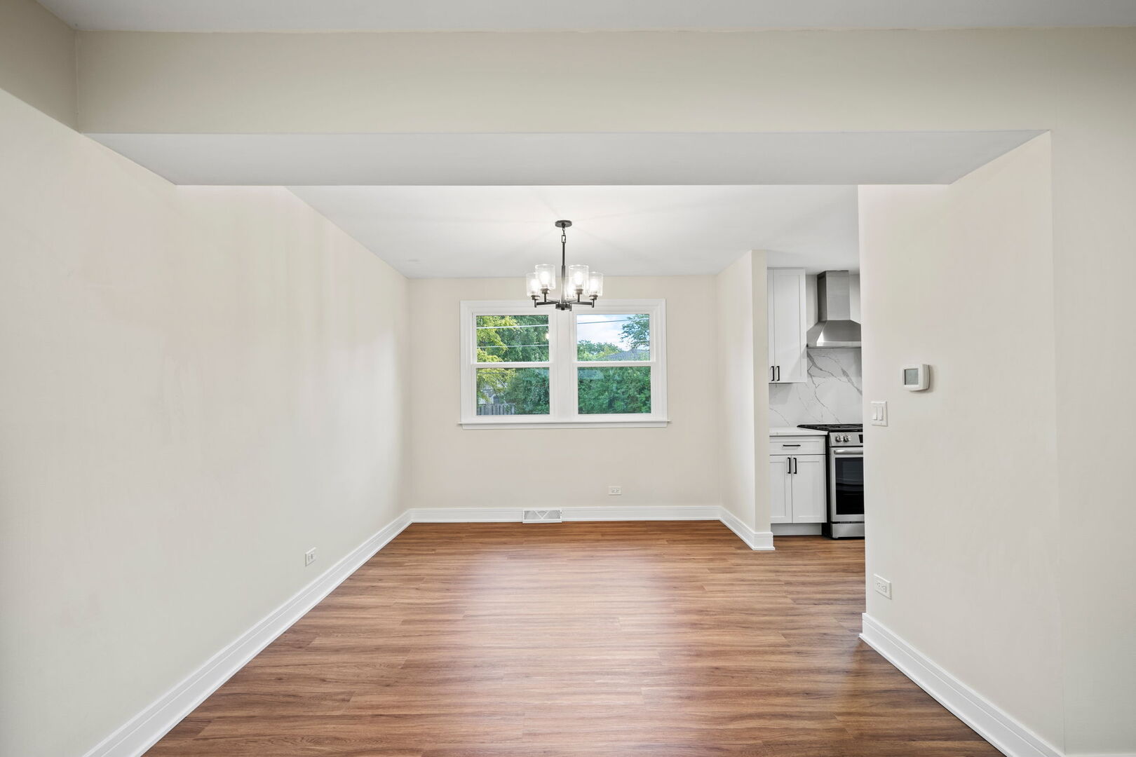 2024 E Wintergreen Avenue, Mount Prospect, IL 60056