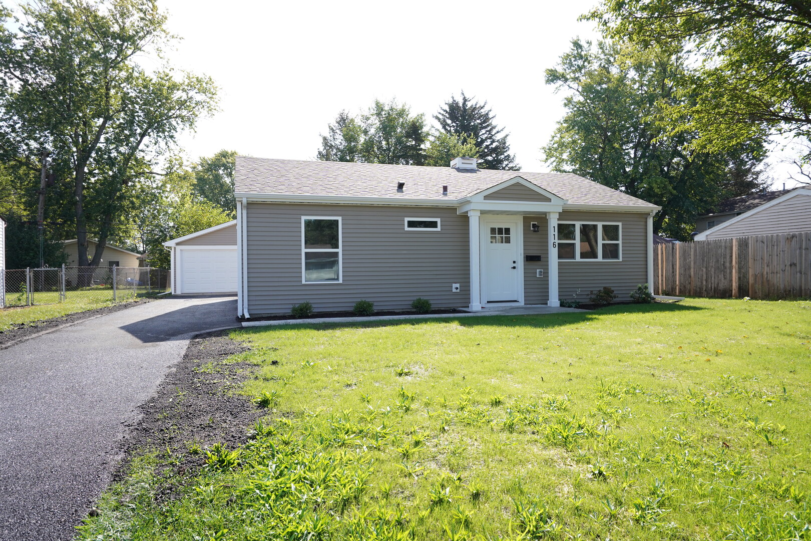 116 Saint Jude Avenue, Joliet, IL 60436