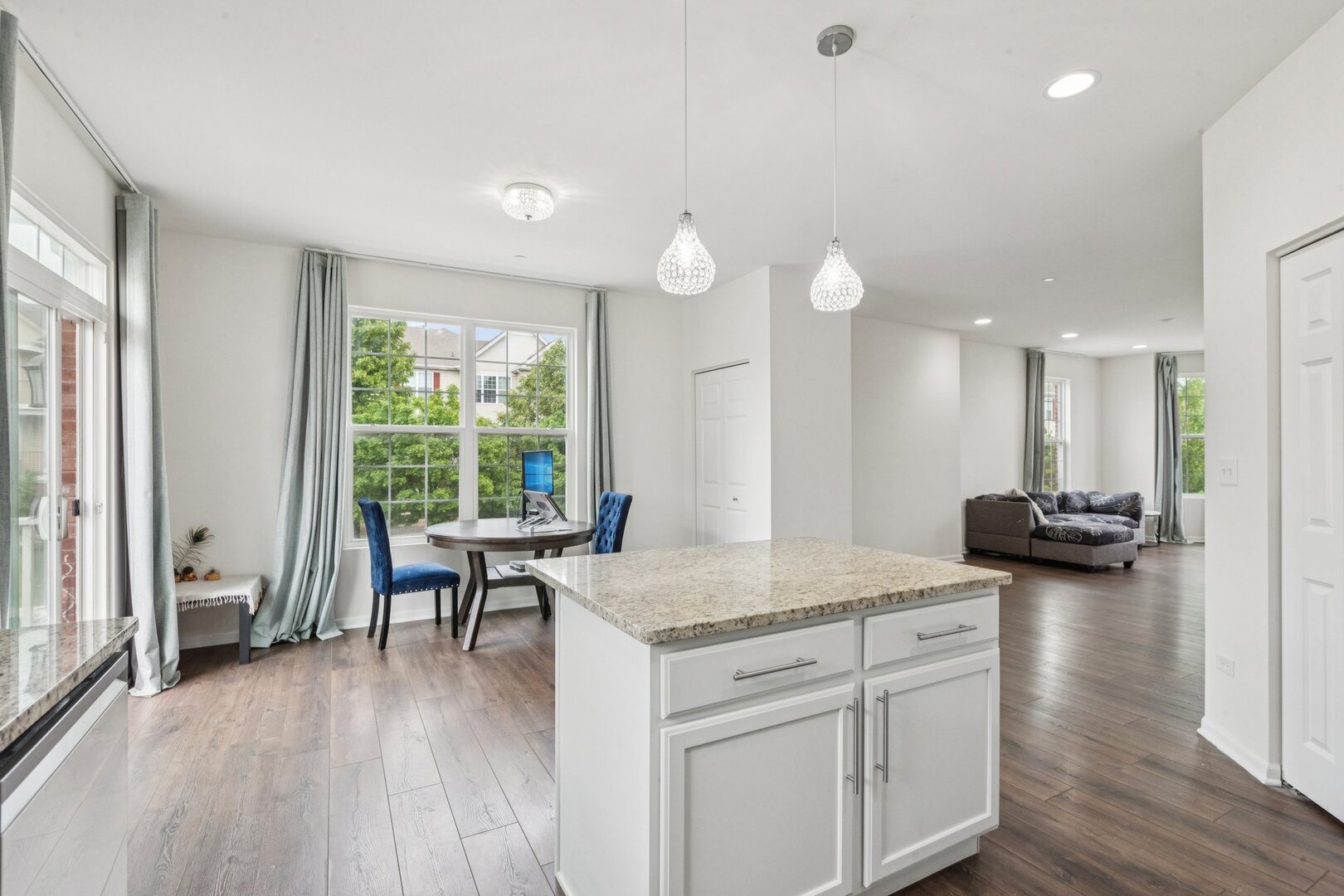 1911 Continental Avenue, Naperville, IL 60563