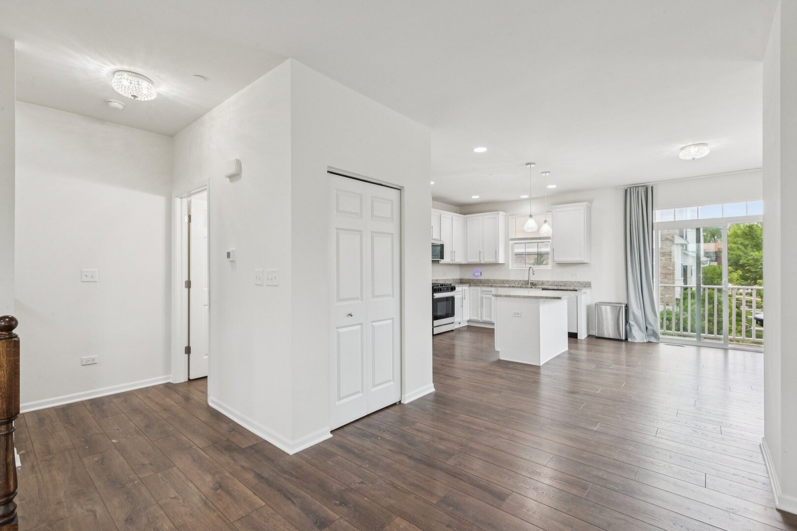 1911 Continental Avenue, Naperville, IL 60563