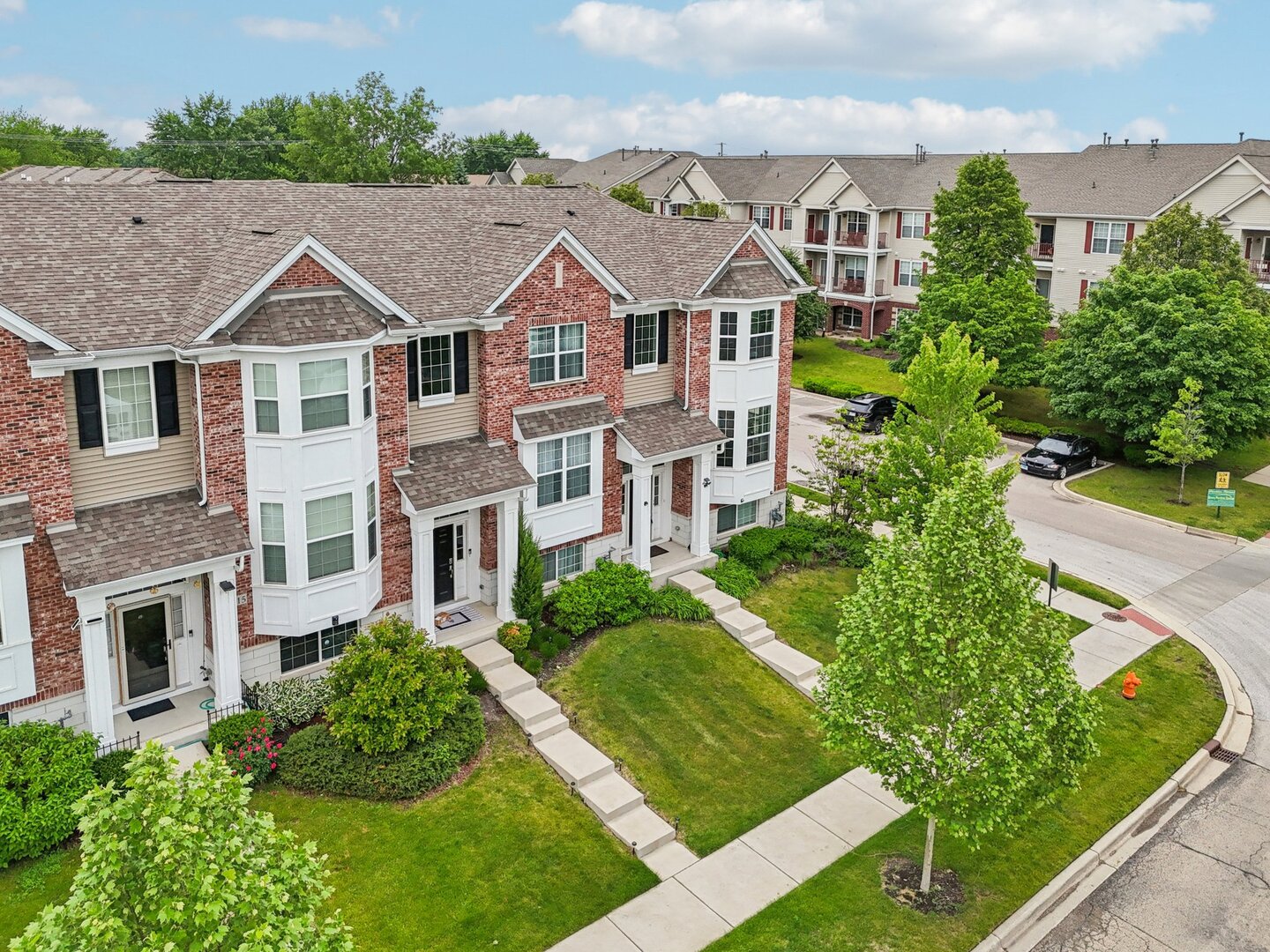 1911 Continental Avenue, Naperville, IL 60563