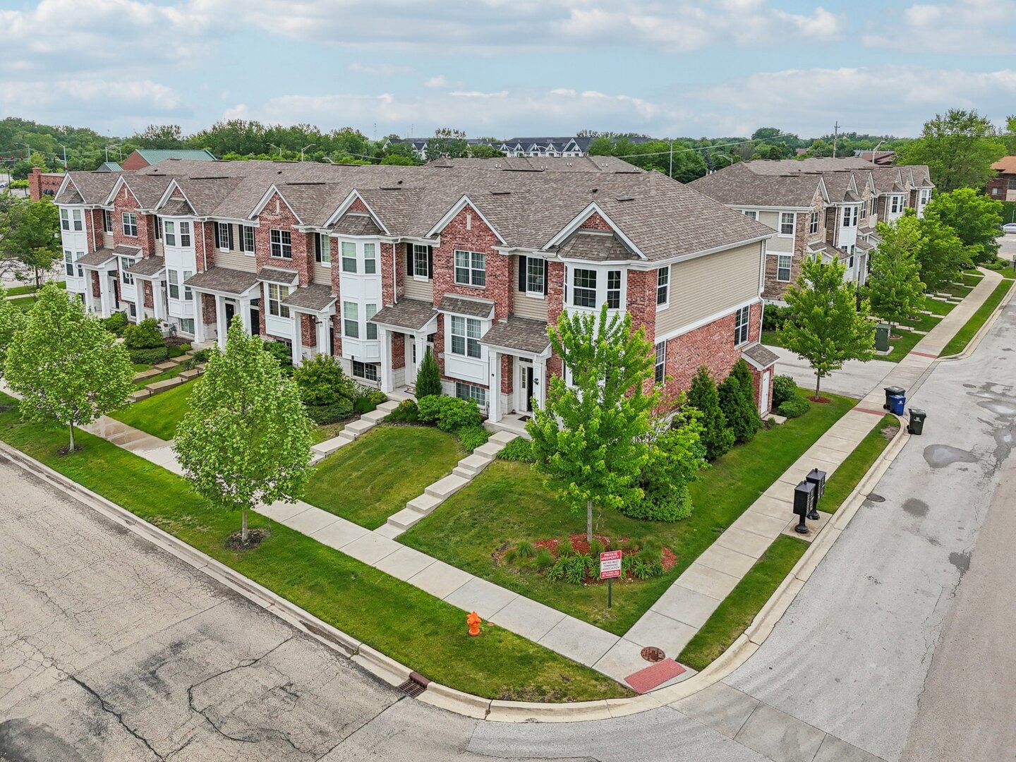 1911 Continental Avenue, Naperville, IL 60563
