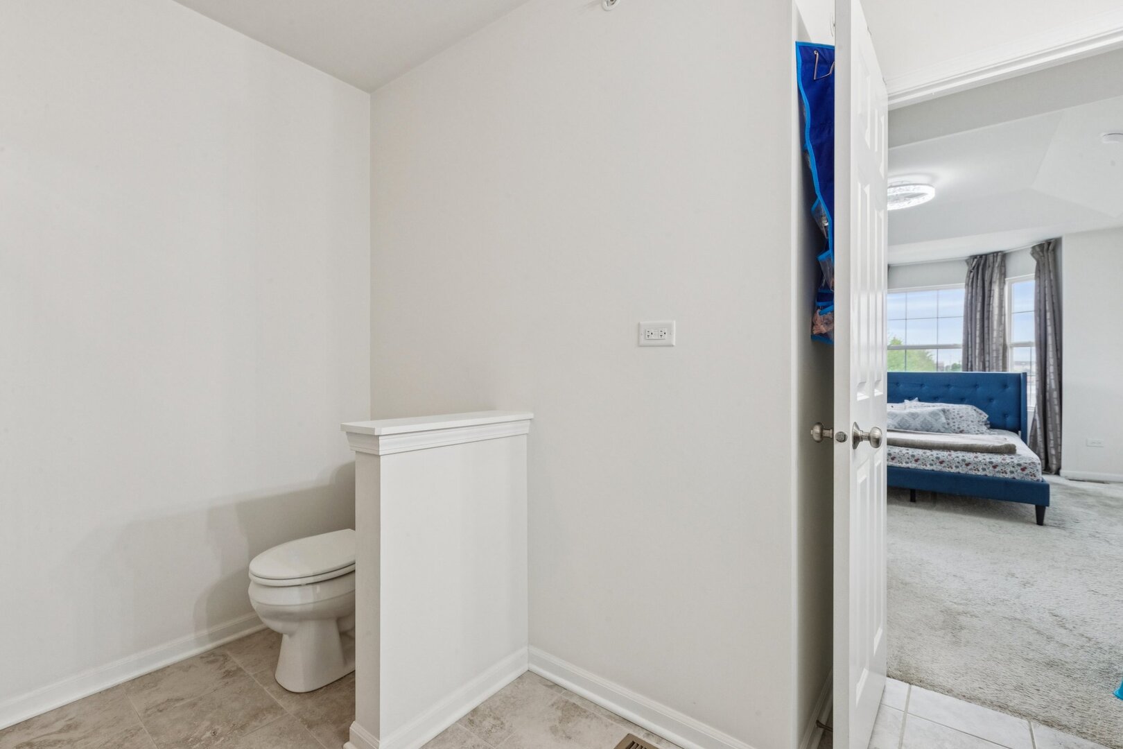 1911 Continental Avenue, Naperville, IL 60563