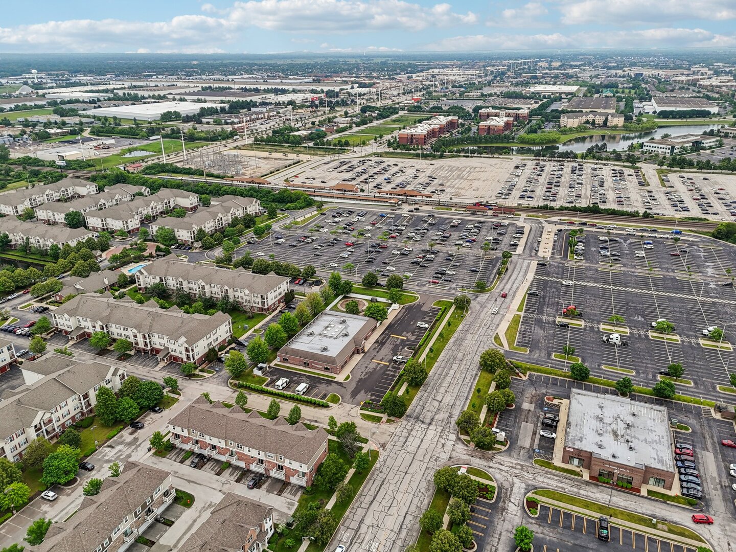 1911 Continental Avenue, Naperville, IL 60563