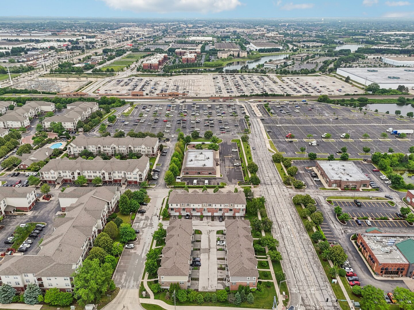 1911 Continental Avenue, Naperville, IL 60563