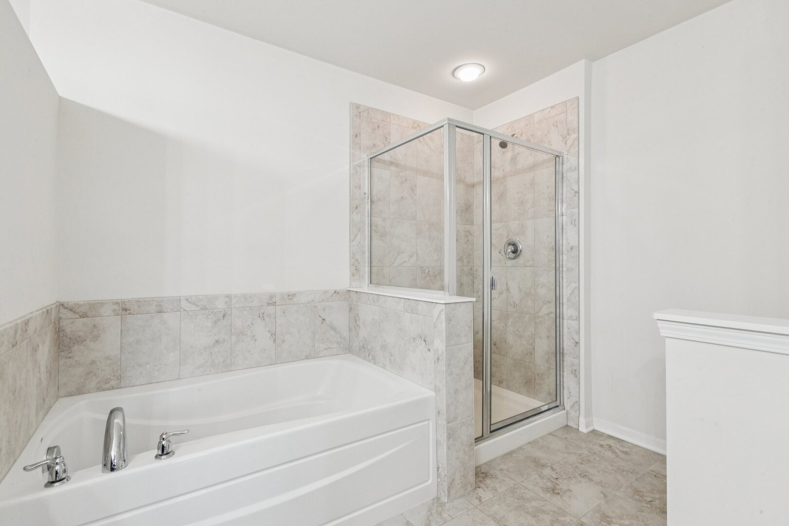 1911 Continental Avenue, Naperville, IL 60563