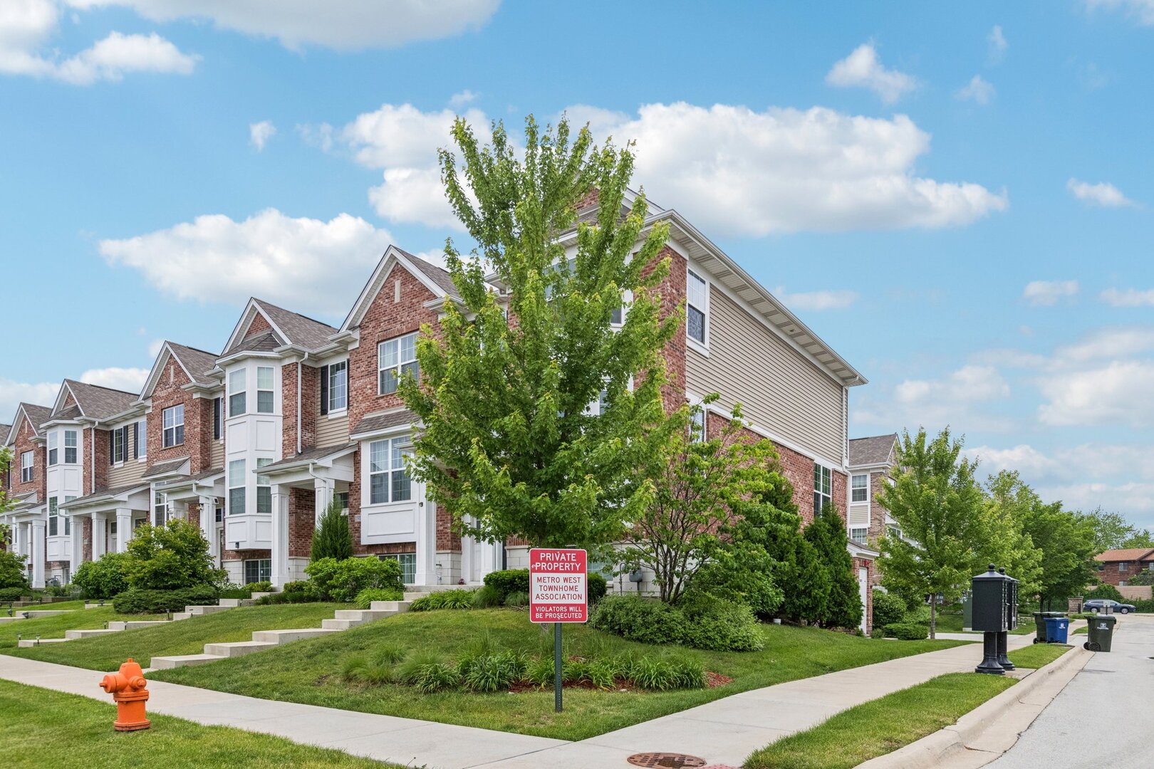 1911 Continental Avenue, Naperville, IL 60563