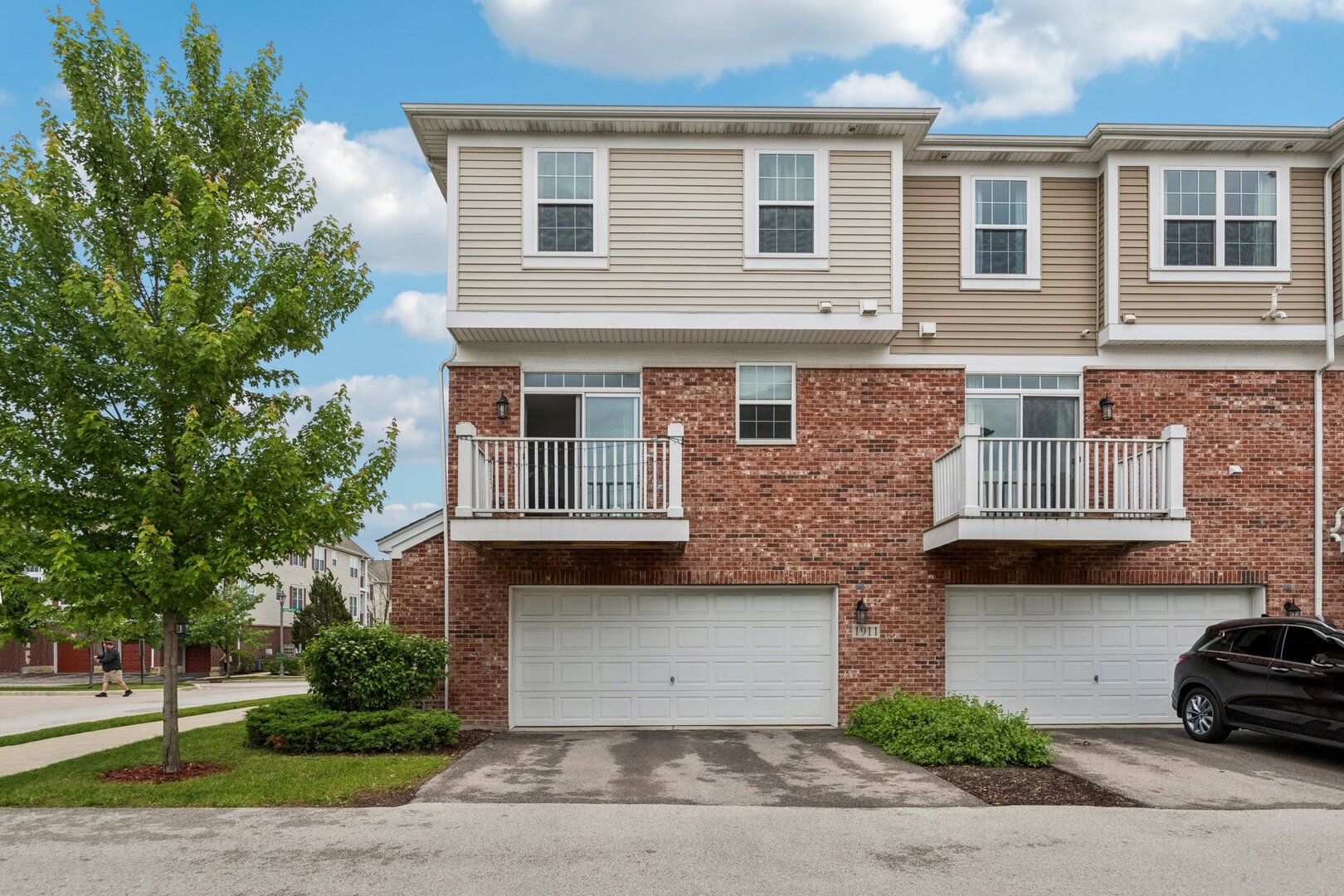 1911 Continental Avenue, Naperville, IL 60563