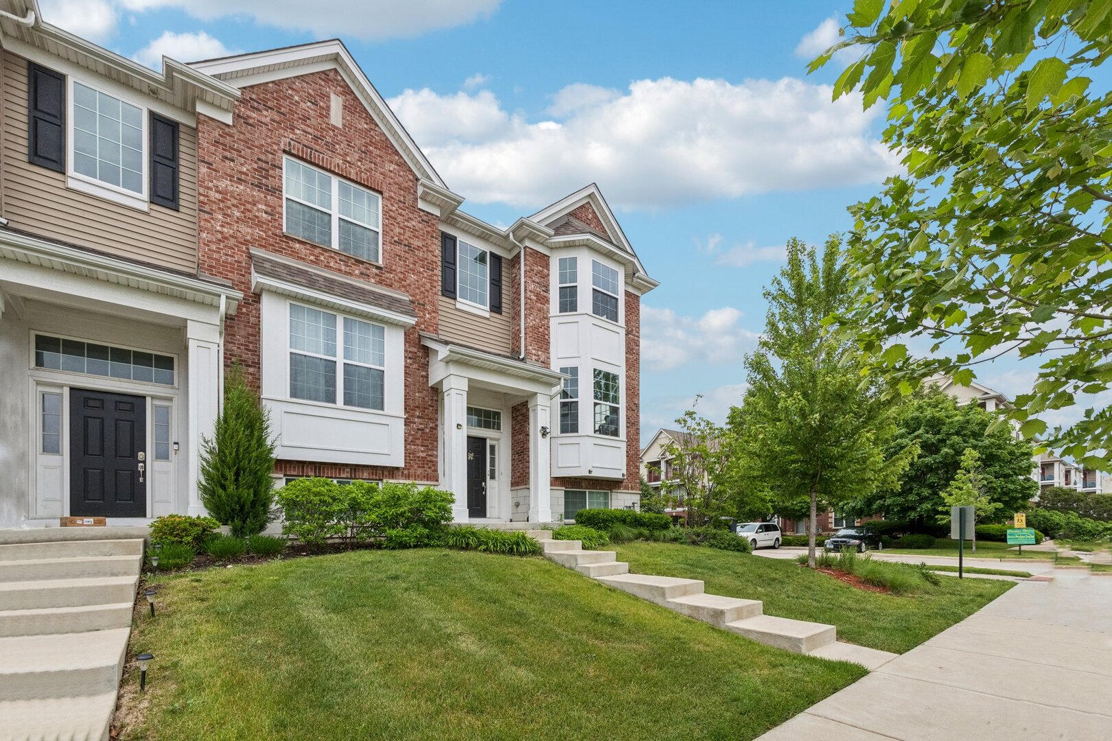 1911 Continental Avenue, Naperville, IL 60563
