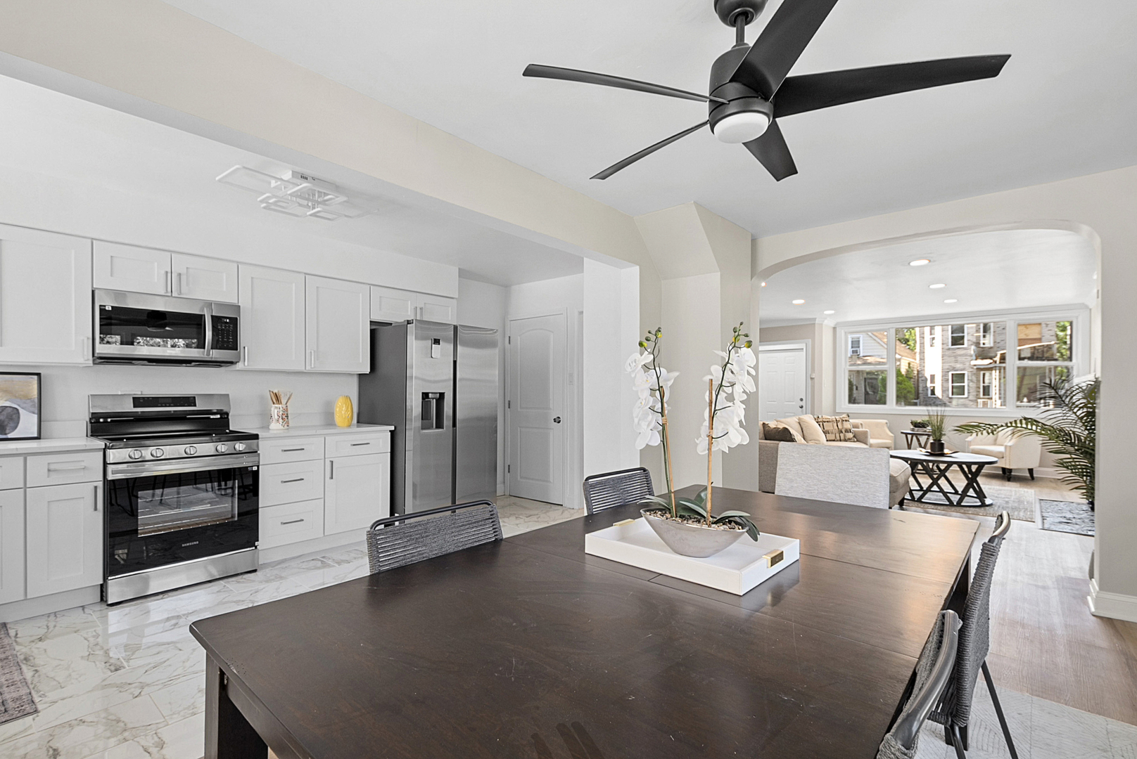 7225 S Sangamon Street, Chicago, IL 60621