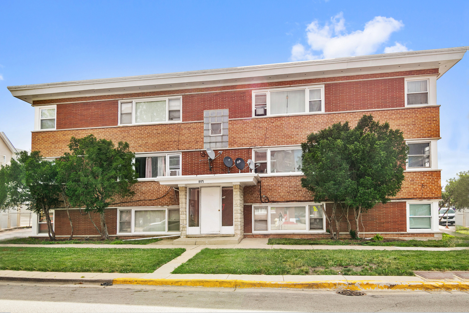 805 N 22nd Avenue #1, Melrose Park, IL 60160