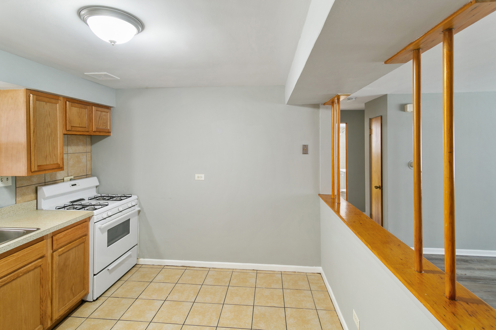 805 N 22nd Avenue #1, Melrose Park, IL 60160