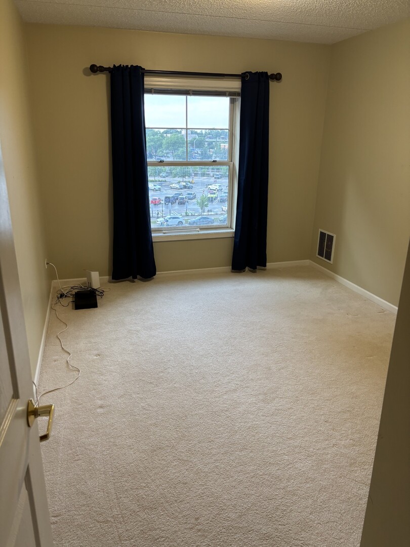 200 W Campbell Street #505, Arlington Heights, IL 60005