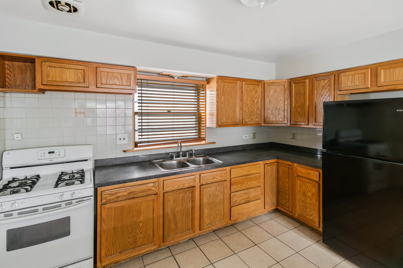 805 N 22nd Avenue #4, Melrose Park, IL 60160