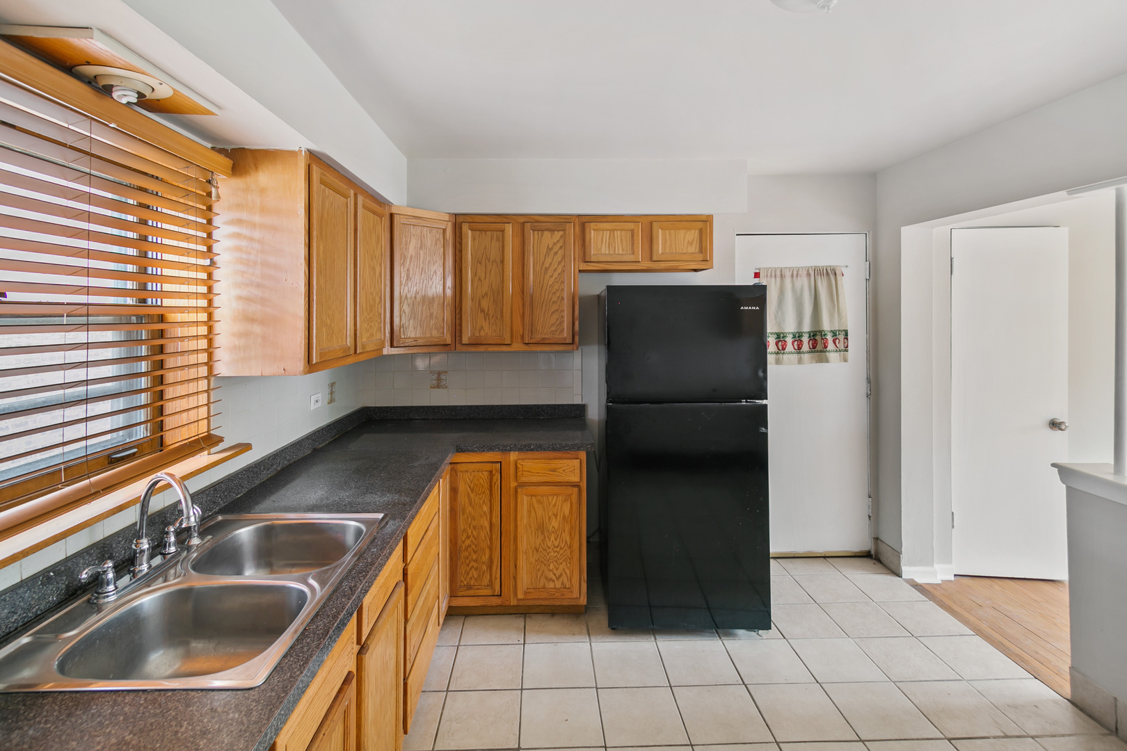 805 N 22nd Avenue #4, Melrose Park, IL 60160
