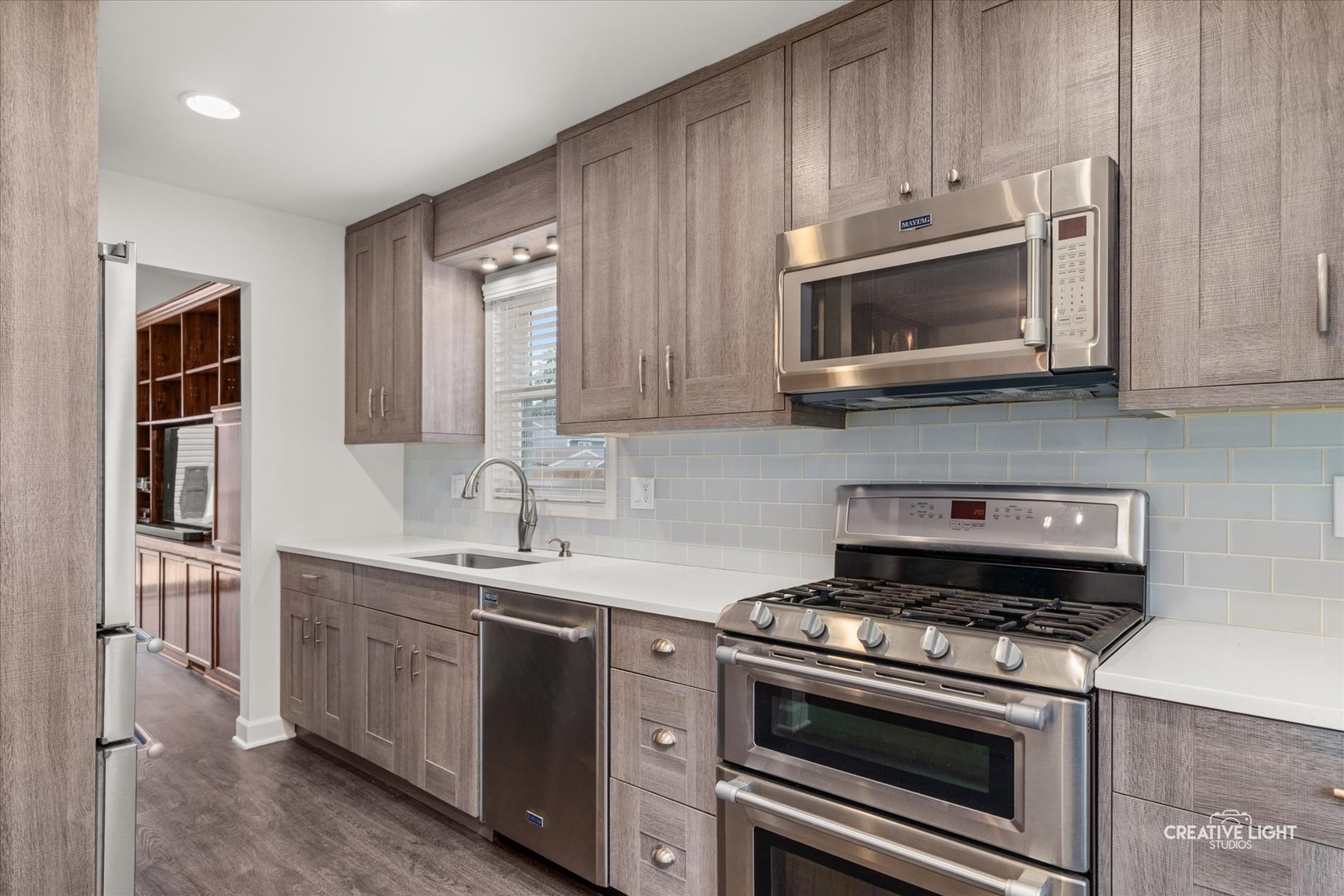 904 Geneva Drive, Geneva, IL 60134