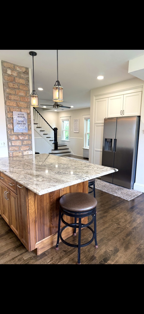 4731 E 10th Road, Earlville, IL 60518