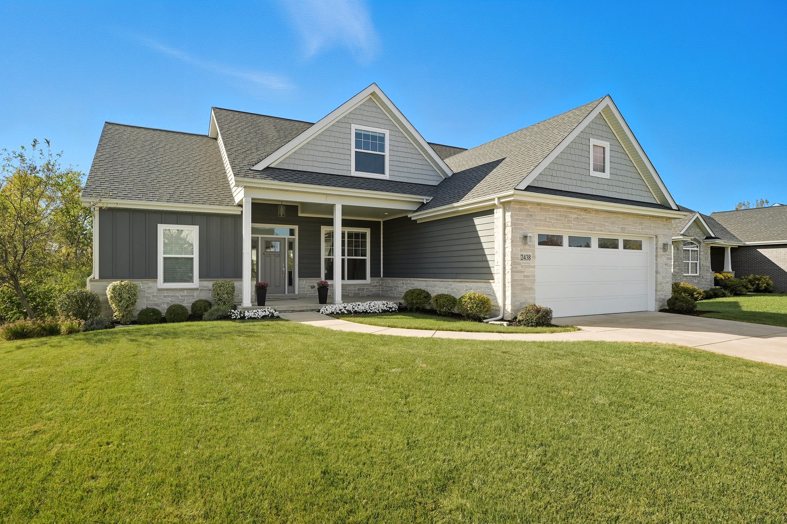 2438 Braeburn Place, Schererville, IN 46375