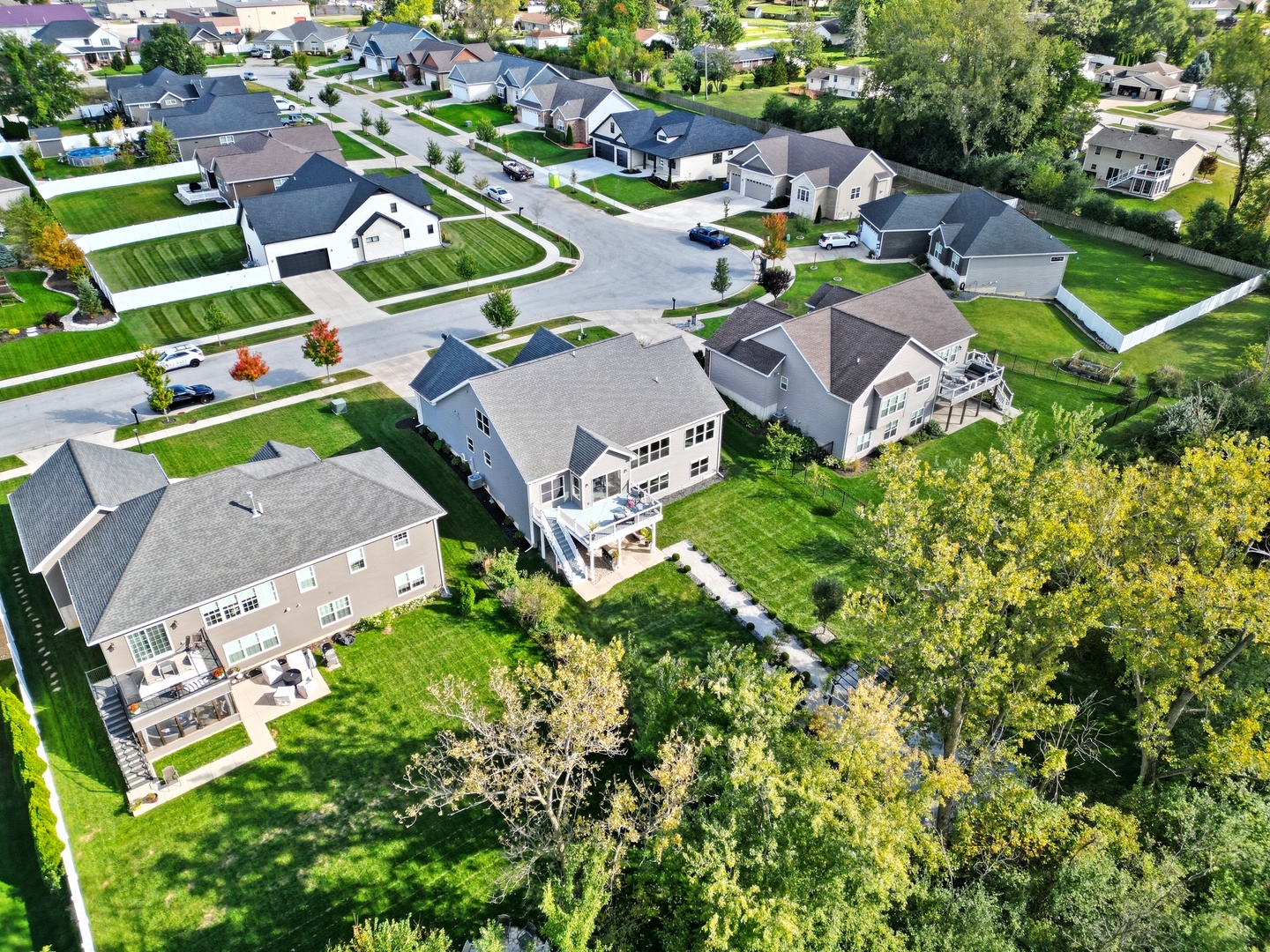 2438 Braeburn Place, Schererville, IN 46375