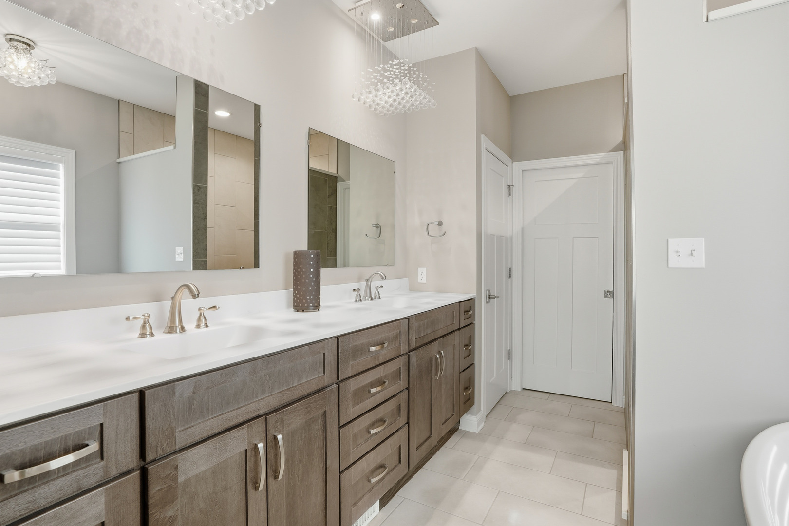 2438 Braeburn Place, Schererville, IN 46375