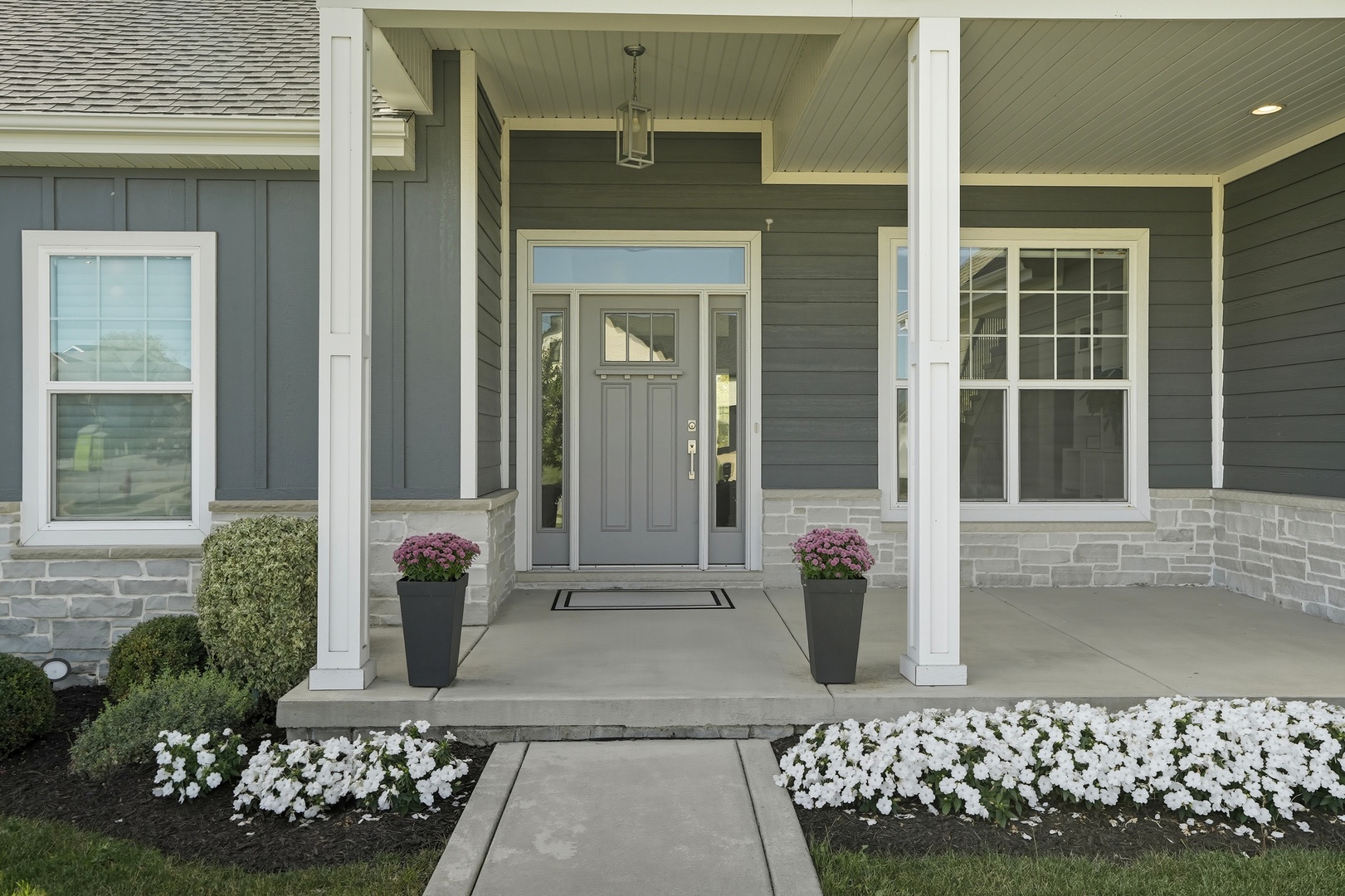 2438 Braeburn Place, Schererville, IN 46375