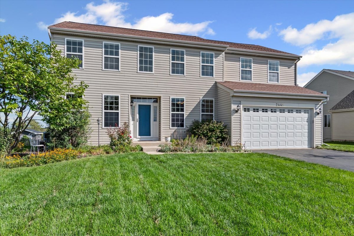 2441 Alan Dale Lane, Yorkville, IL 60560