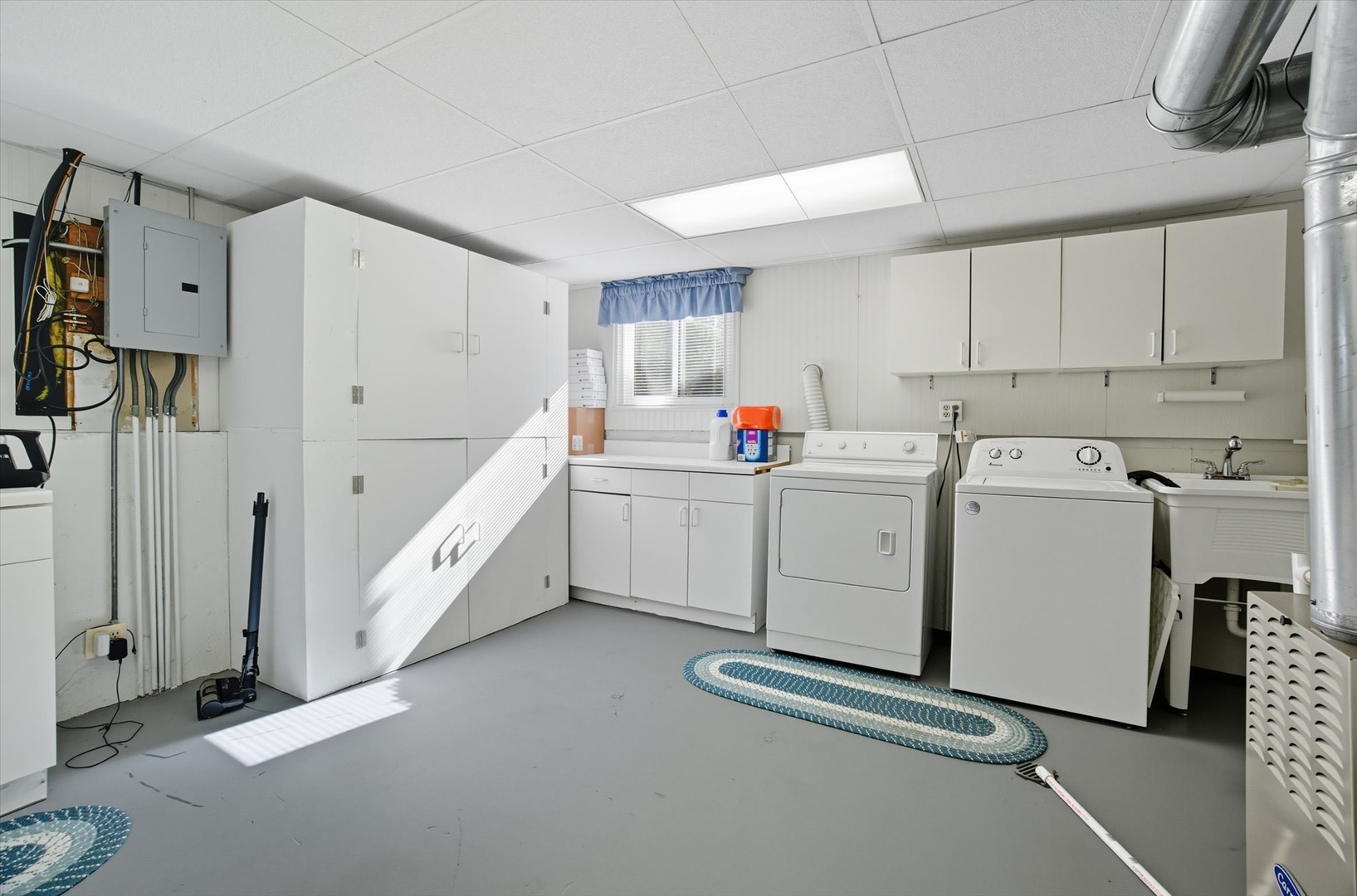 232 W Beech Drive, Schaumburg, IL 60193