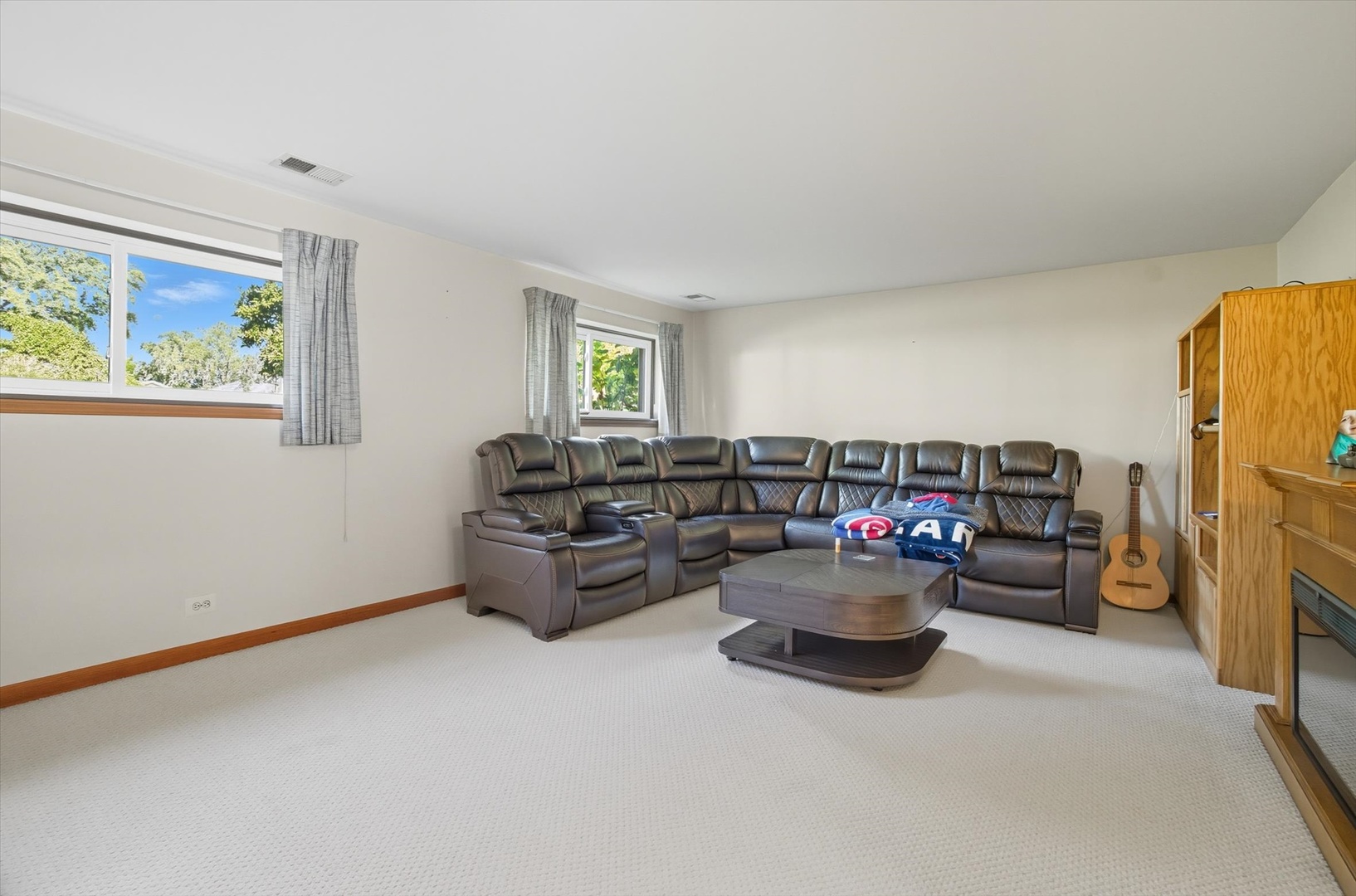 232 W Beech Drive, Schaumburg, IL 60193